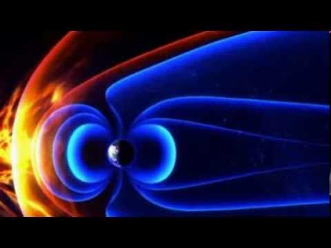 磁重联驱动的偶极前沿高能电子的煎饼、擀面杖和雪茄分布的形成：二维粒子细胞模拟